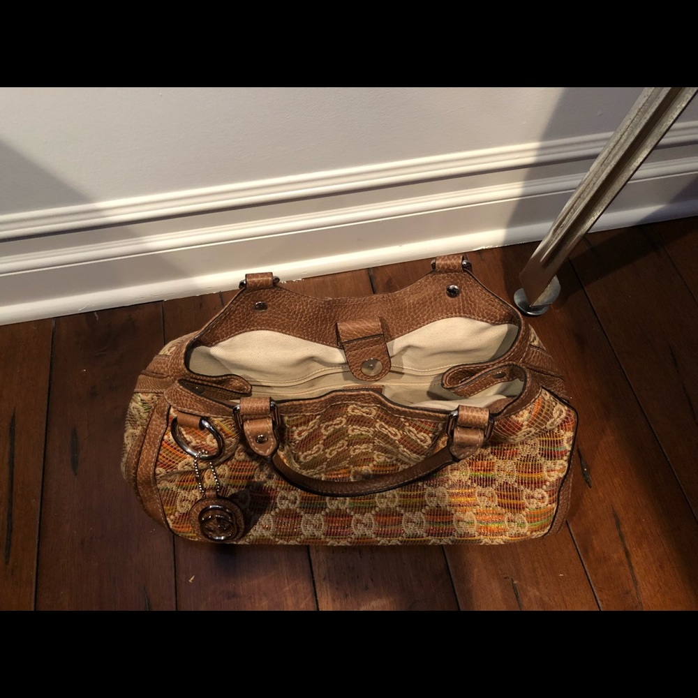 Gucci purse